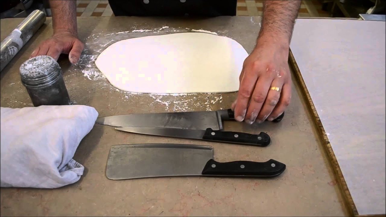 atelier-décor facile en sucre-le pastillage-cour 1/4