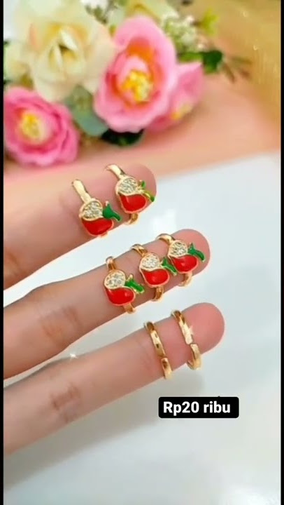 Cincin dan Anting-anting Anak