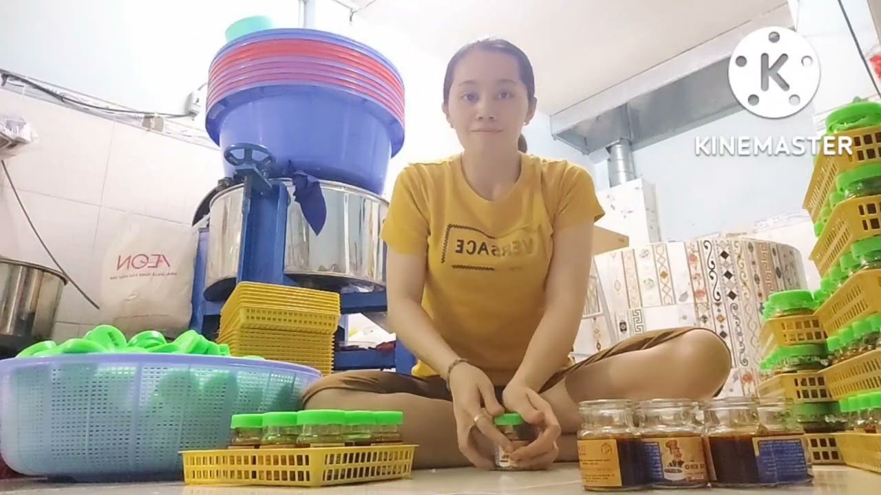 Factory producing curry spices, braised beef in my country. The steps to prepare are many stages