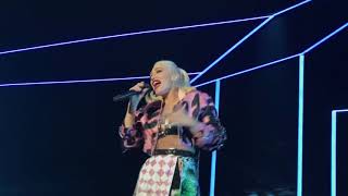 Gwen Stefani singing Spiderwebs 7/18 Las Vegas