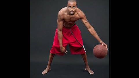 Dre Baldwin: How To Do A Snatchback/ Pullback Crossover | Dwyane Wade Signature Moves