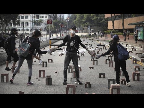 Studenten verlassen Uni
