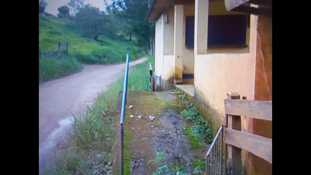 cachoeiras do bom jesus casa abandonada e campo abandonado num lugar lindo na roça, monte santo de minas