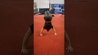 Power Flow #freegomacreator #bboy #powermove #bgirl