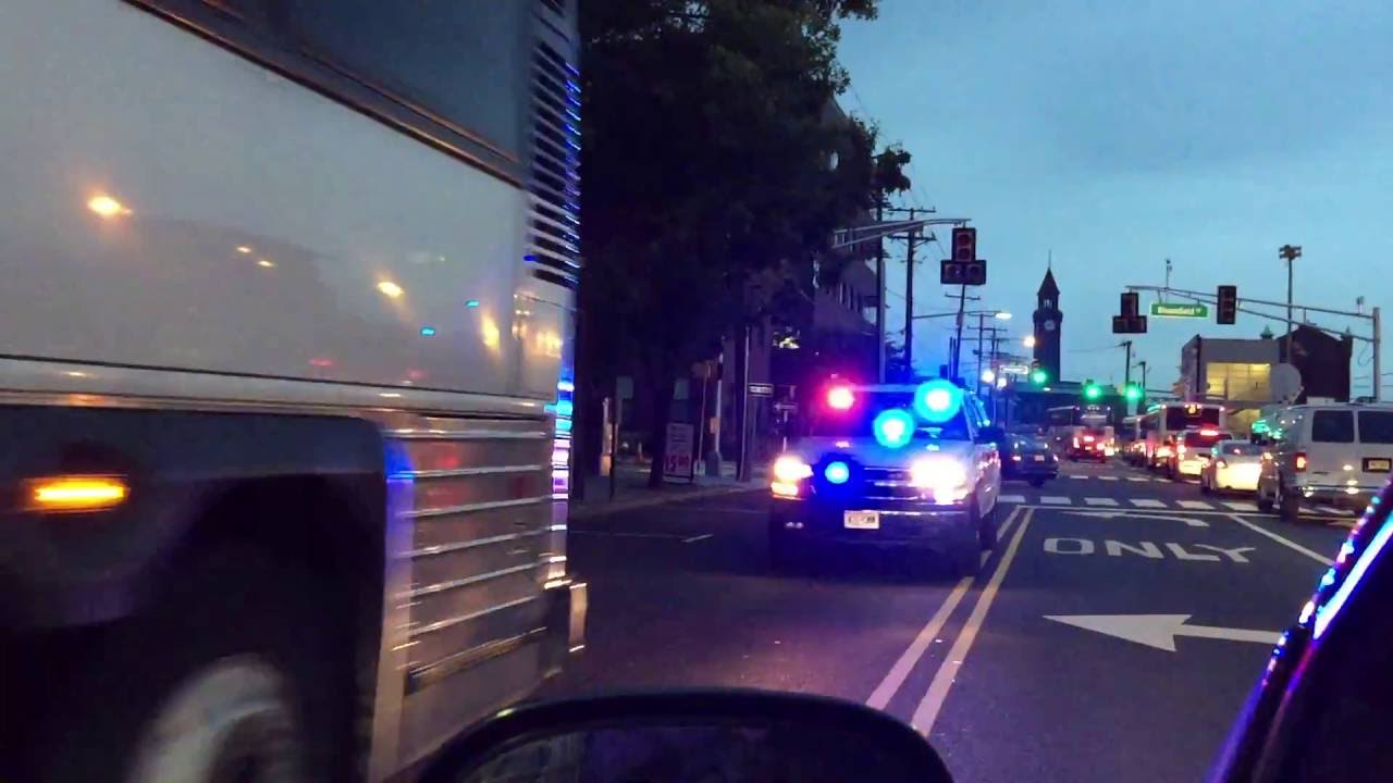 UNIDENTIFIED LAW ENFORCEMENT UNIT RESPONDING ON HOBOKEN PLACE IN