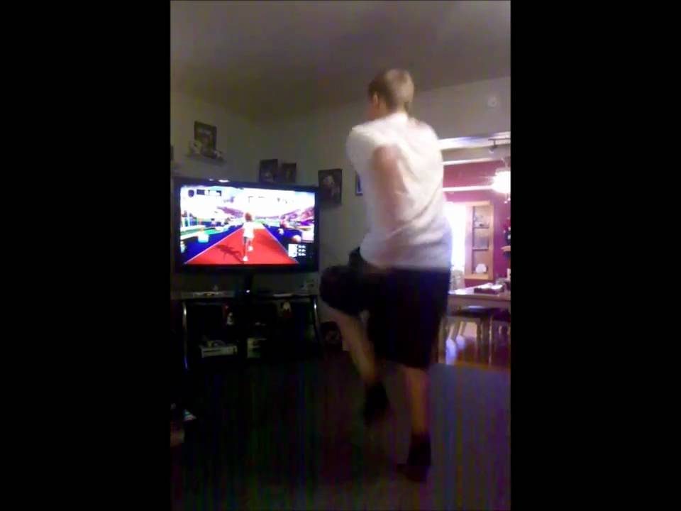 Justin "throwing" the Javelin in Kinect Sports YouTube