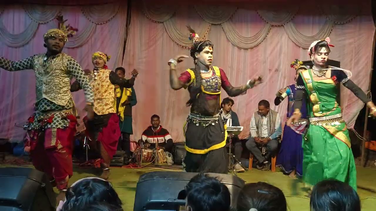 स्वर दे रहे है हमारे श्री तोमर साह भवेदी जी शहपुरा वाले मों 9754635276 