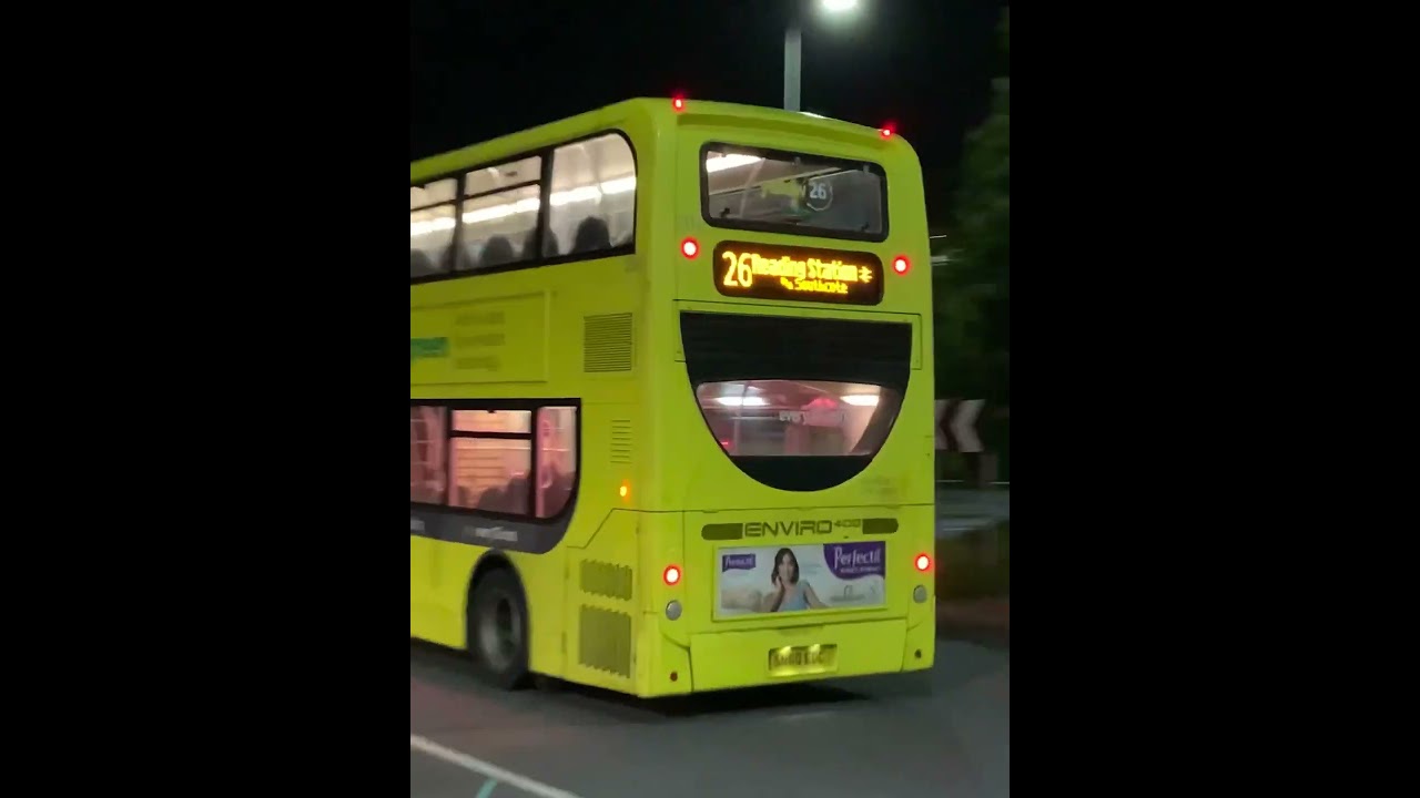 Reading buses 204 at calcot.