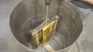 Как сделать самую простую медогонку(simple honey extractor)