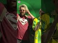 Goldband bouwt feestje tijdens huldiging ADO Den Haag | #shorts