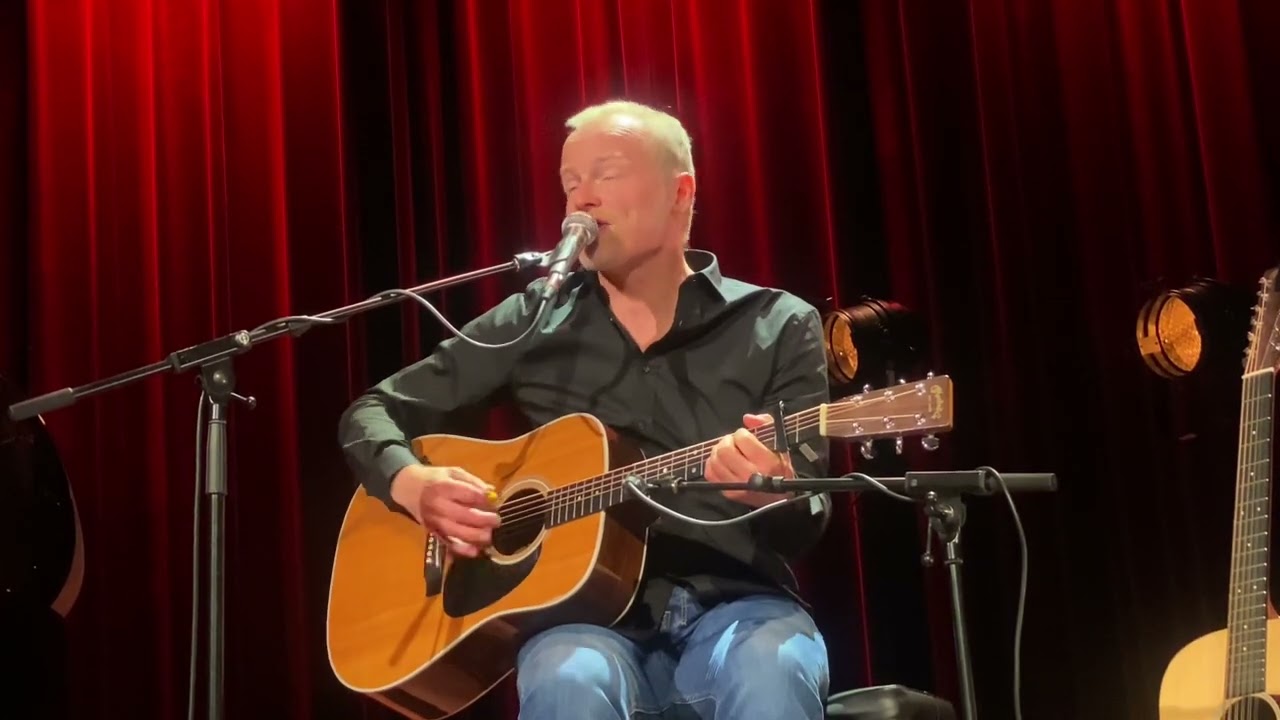 6. Diederik Nomden - She