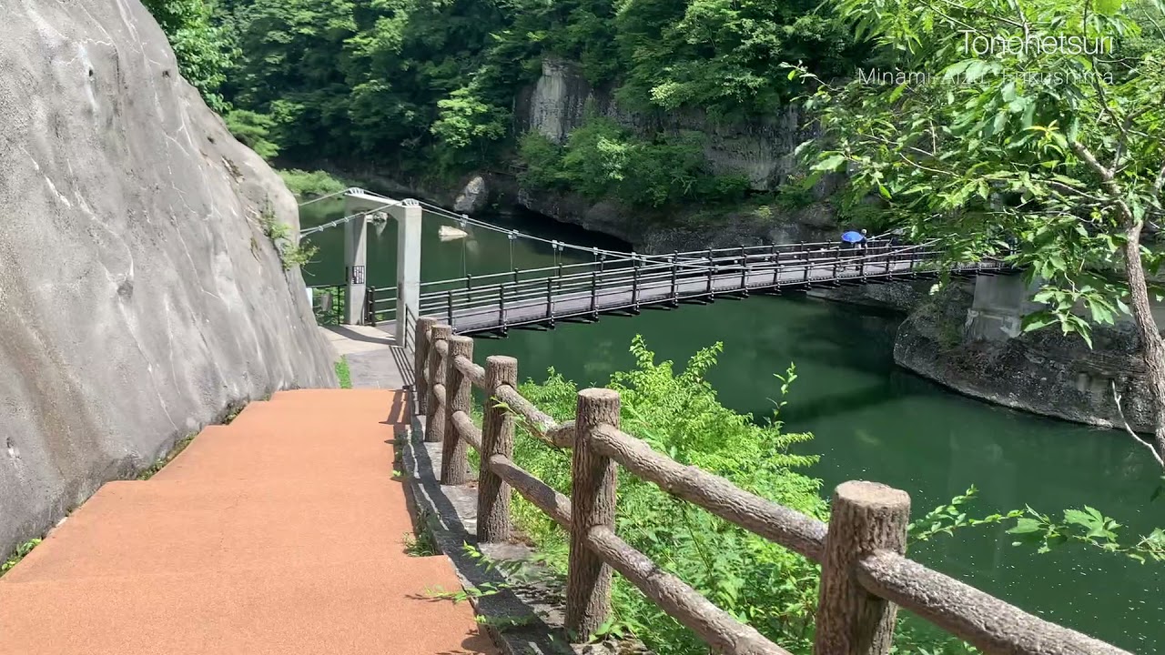 Tonohetsuri - Large-scale strange rocks lined up over 200m