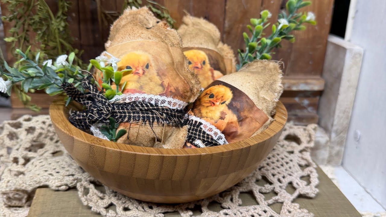 Fb live : Fabric egg craft . Come on in and see 