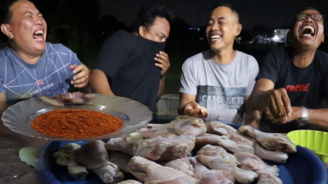 PAHA AYAM BUBUK CABE LEVEL TERTINGGI,,,PEDAS NYIKSA | Extreme Food #extremefood | Extreme Food