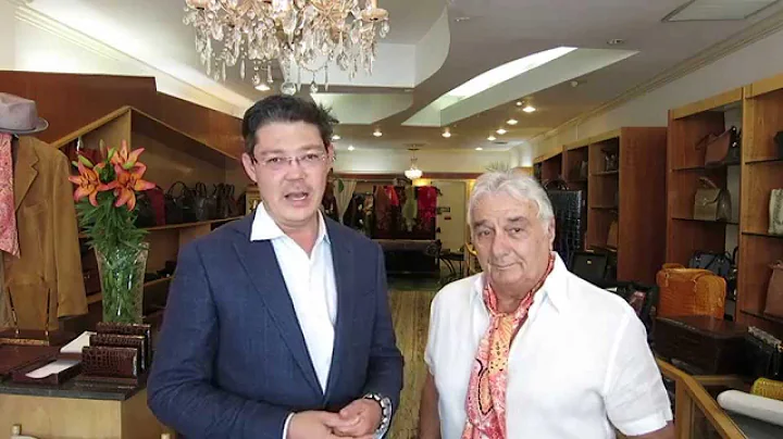 Christophe Choo's tour of Puruti Natalie's Handbag...