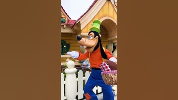 Surprise! Pete will make his way to Mickey’s #Toontown at #Disneyland! ✨ #Shorts #Goofy