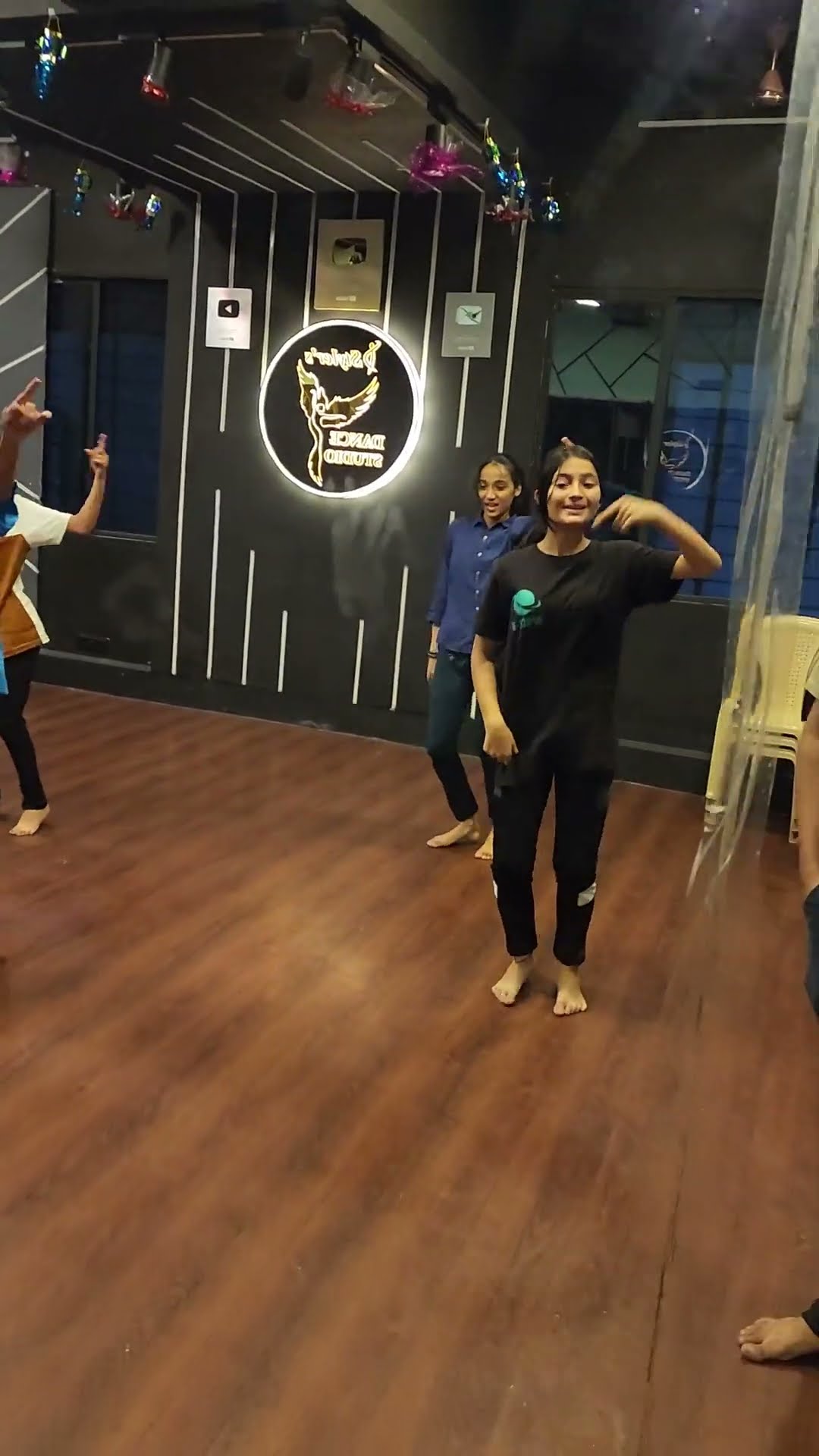 ढगाला लागली कळ.. #marathidancreel #dancereel #dstylers dancestudio #makeviral #explorereel