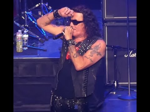 Ratt vocalist Stephen Pearcy says they have plans for new music + tour dates ..!