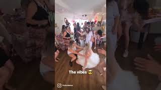 Did you even dance at your hens if you didn&#39;t drop it low? 😏💃 #hens #henparty #danceparty #90s