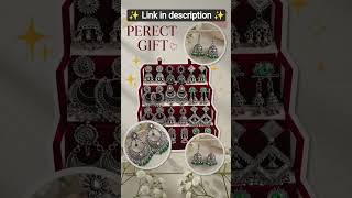🎀 The gift every girl loves 🎀 ✨ One box. Endless styling possibilities..... #giftideas