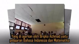 POLISI AJARKAN SISWA SD BELAJAR MATEMATIKA DI KABUPATEN KEEROM