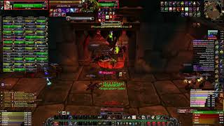 World of Warcraft - Blackwing Lair - Solo tank Firemaw.