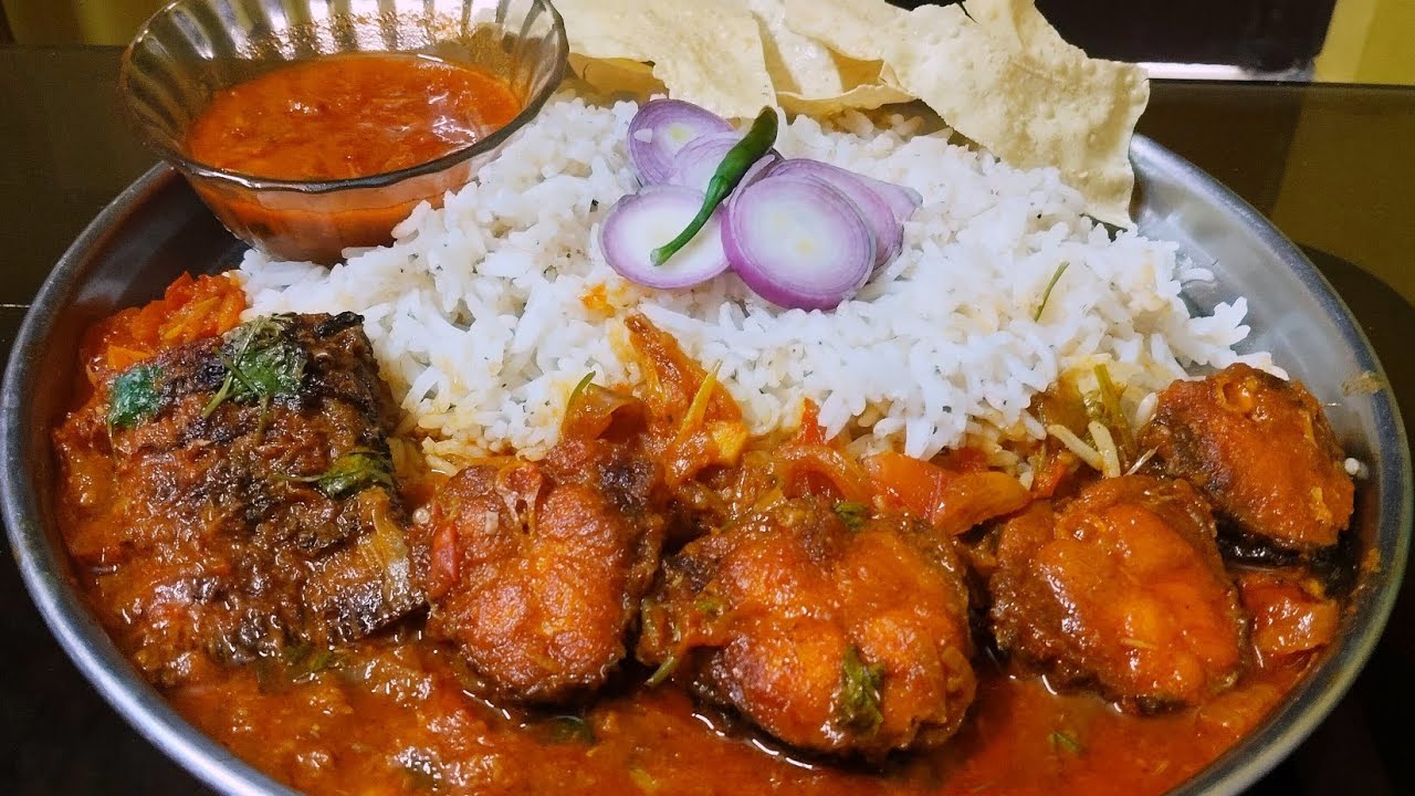 TODAY'S EATING SHOW:RICE WITH SPICY FISH CURRY,SALAD,EXTRA GRAVY,PAPAD||MUKBANG VIDEO|| @bhojonpremi