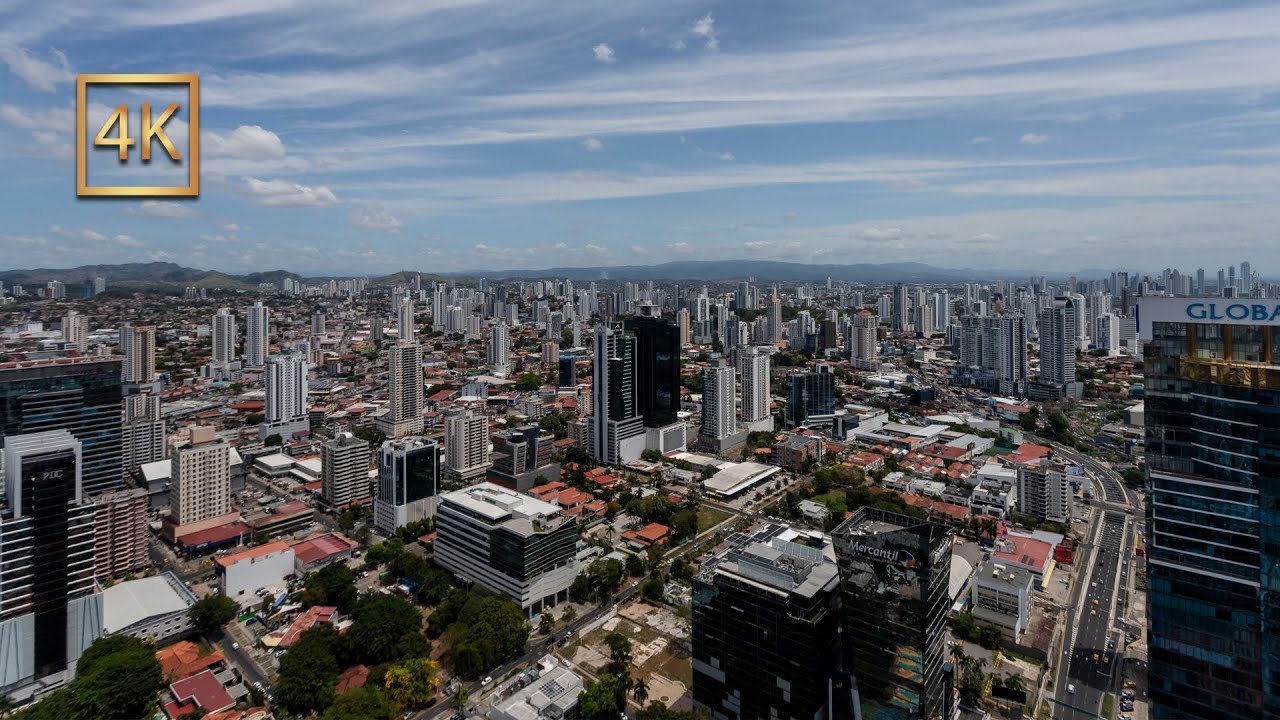 🟡 🇵🇦 Calle 50, Panamá: Lujo, Tráfico y Vida Urbana | Recorrido a Pie en 4K