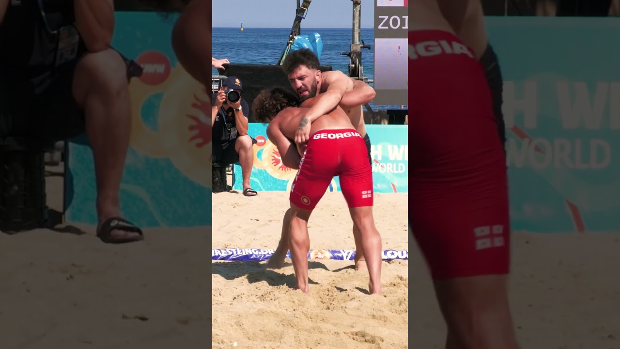 ... aaaaand ACTION 🎬 🤼‍♀️