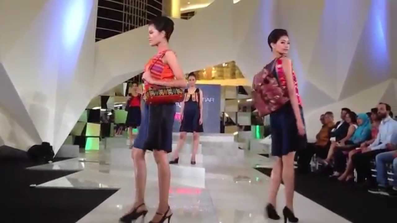 Anthony Bachtiar - Far Eastern Dream @ JFW 2015