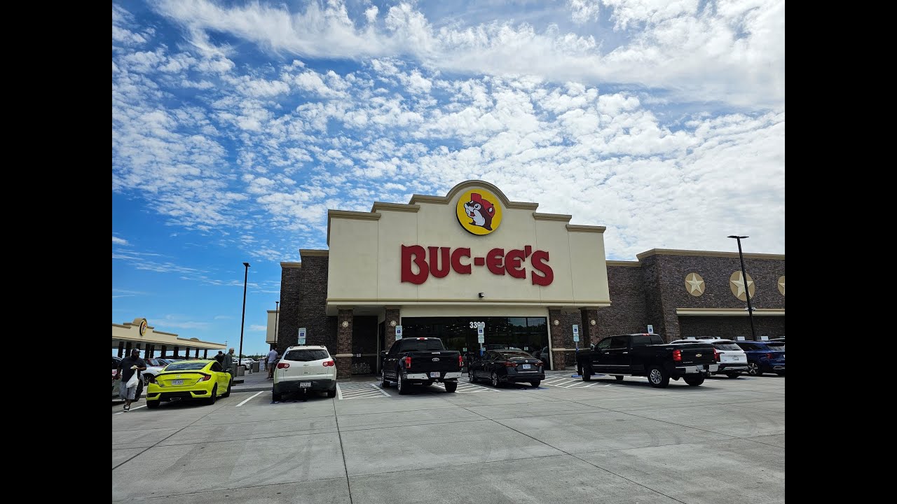 Shopping at Bucee's! YouTube