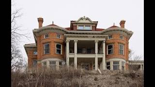 The Millionaire Estate Divided Down The Middle Nobody Saw Inside For 20 Years