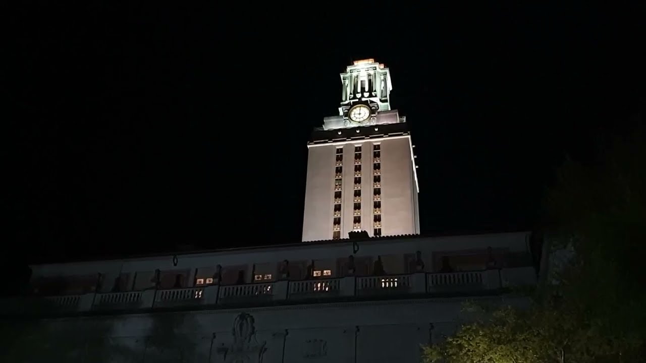 UT Austin Tower plays 'The Eyes of Texas'