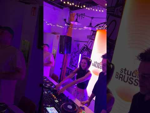 NOTHING BEATS A COFFEE RAVE IN THE MORNING ☕️🪩