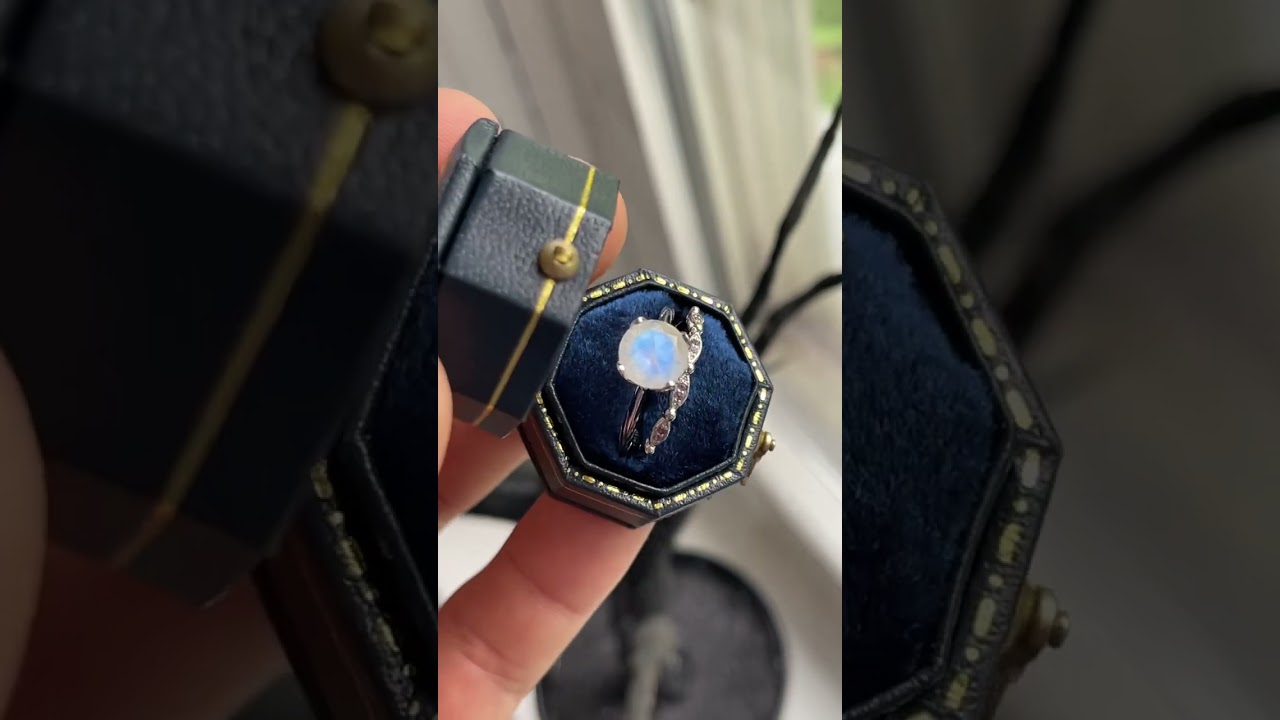 Round Moonstone Ring Set.