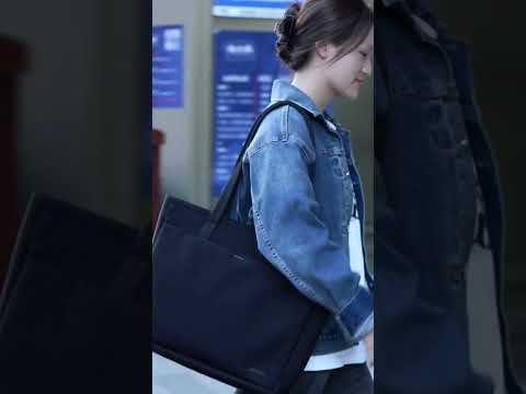 What is the best way to carry a laptop to work Just watching this video for reference.