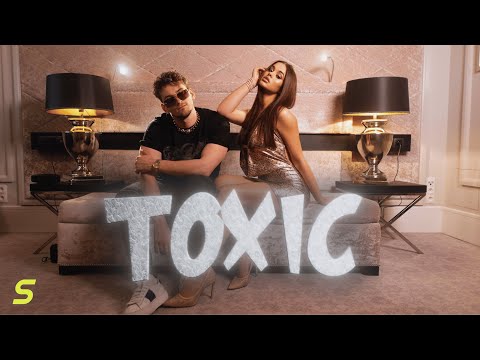 Dahshatli yirtqich porno Katta kokrak va paypoq bodring bilan lezbiyen