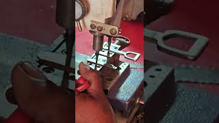 this is how a duplicate car key is made. duplicate key making machine