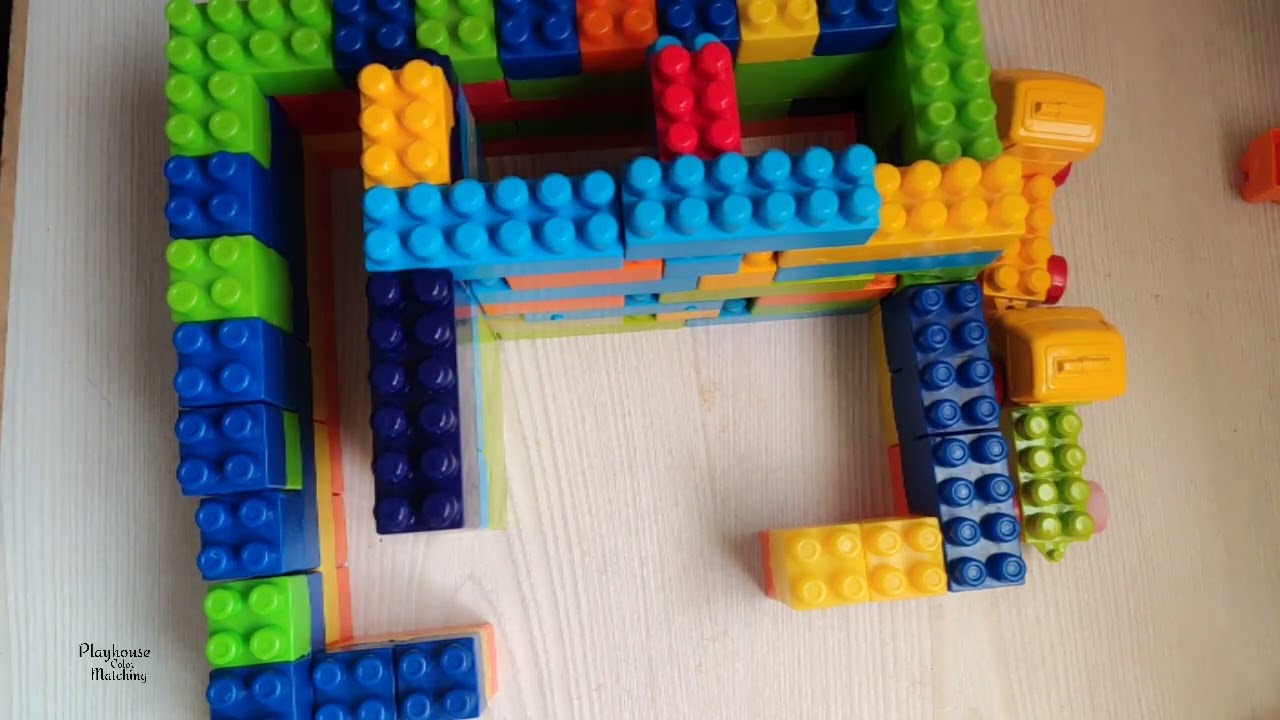 Part 2: Beginning to build the farm from colorful LEGO bricks and the car