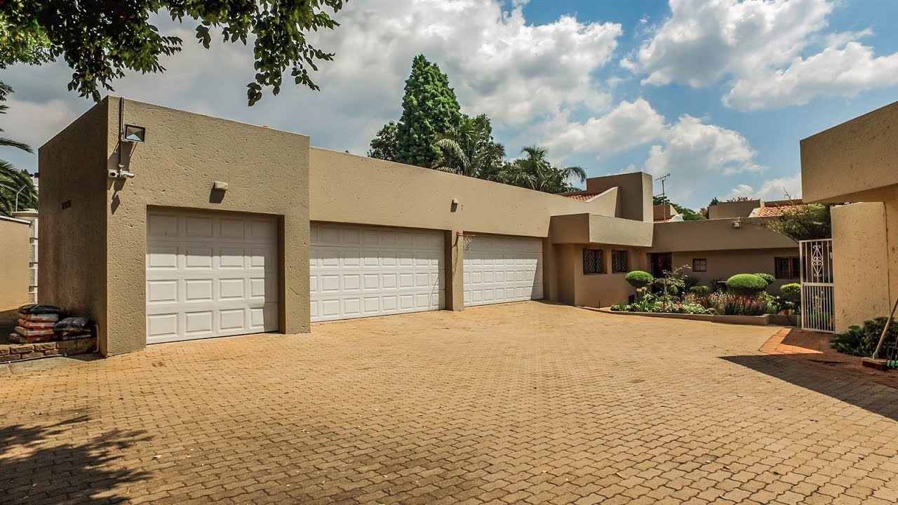 4 Bedroom House for sale in Gauteng Johannesburg Bedfordview