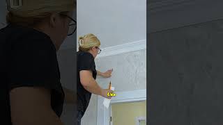 Invisible Wallpaper Seam Trick You Didn’t Know#DIY#Wallpaper#DIYHome#Renovation#protipsandtrick