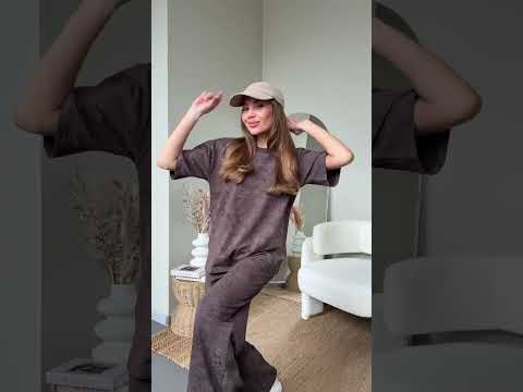 Костюм женский из дорогого плотного микровельвета: кофта + палаццо Модель 364 Размер 42- 46, видео 1