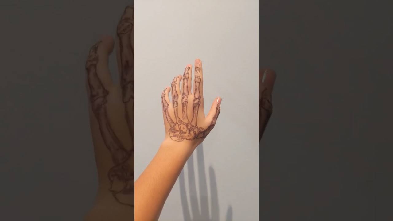 Skeleton hand 💀✨ 