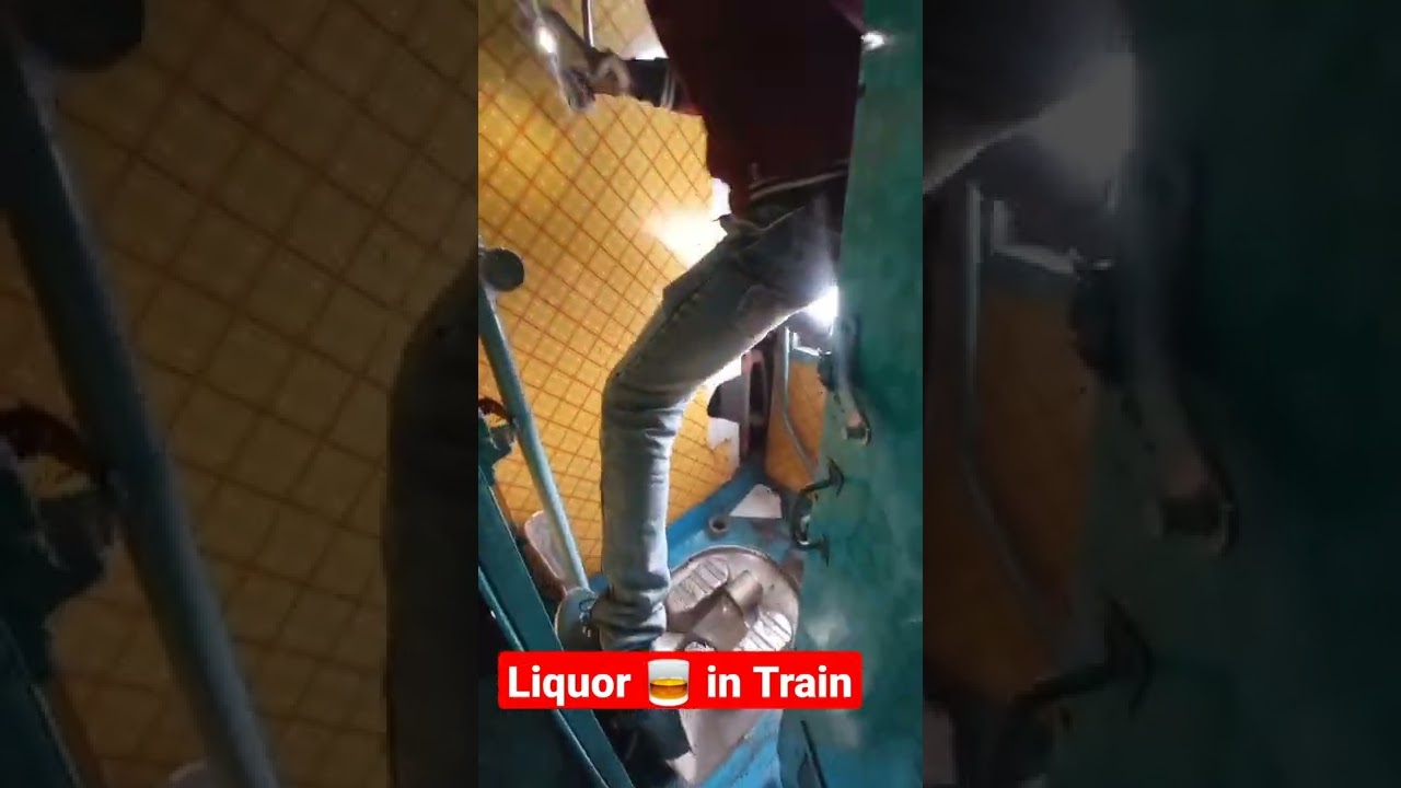 Train में शराब यहाँ छुपाते है | live checking of liquor in railway 