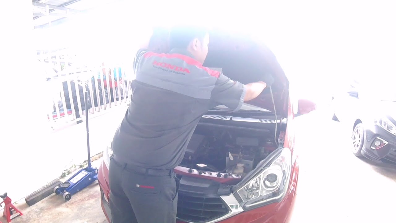 Myvi Lagi Best 1 3 Auto Engine Oil Change Youtube