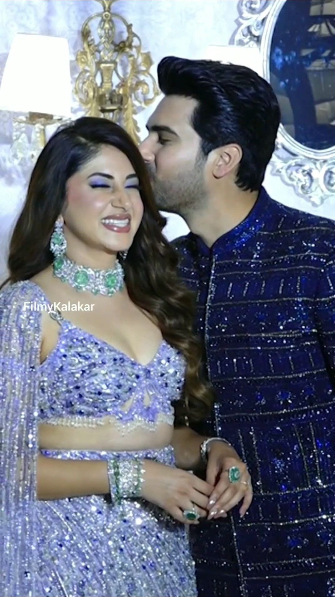 #aashnashroff #armaanmalik painting the town red at their wedding reception ❤️ #filmykalakar