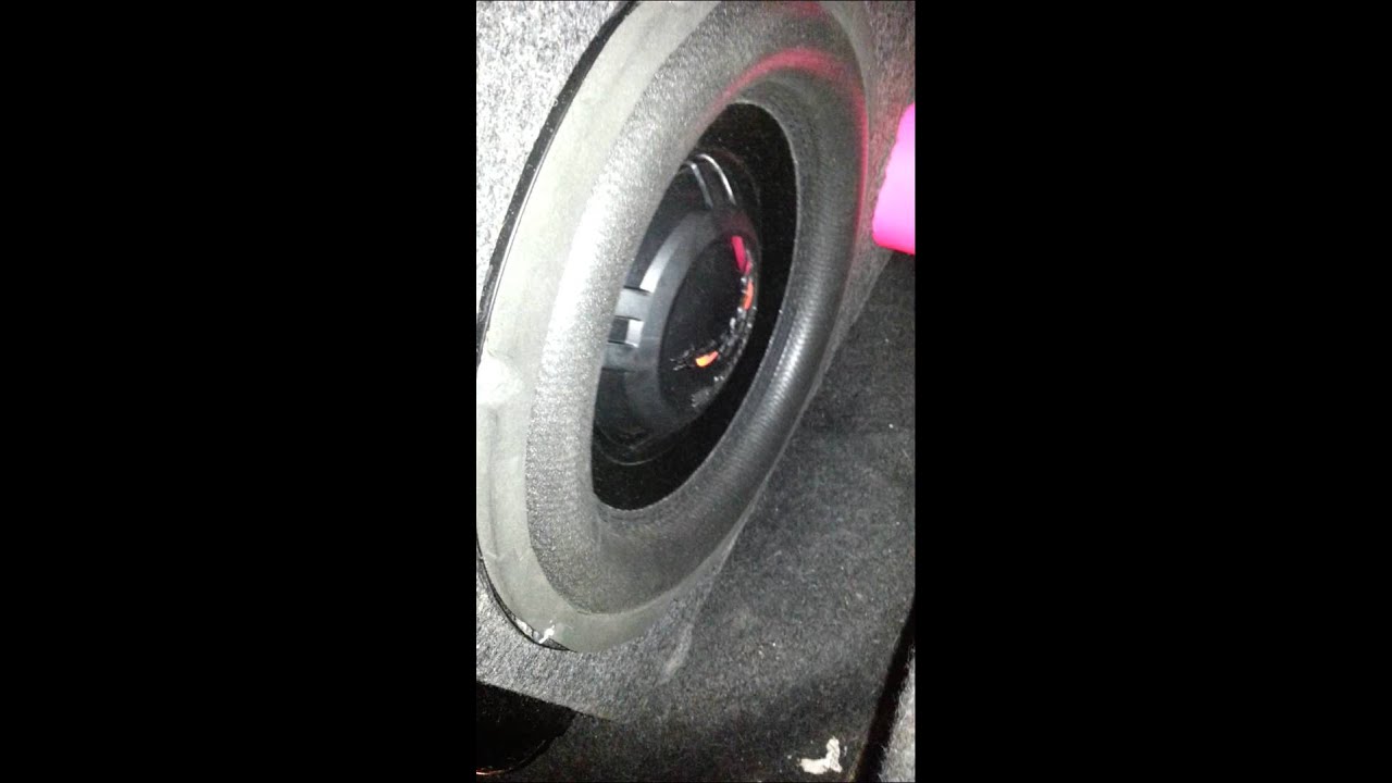 fiat punto subwoofer bicho papao 12 quot audio fiat punto subwoofer bicho papao 12 quot audio