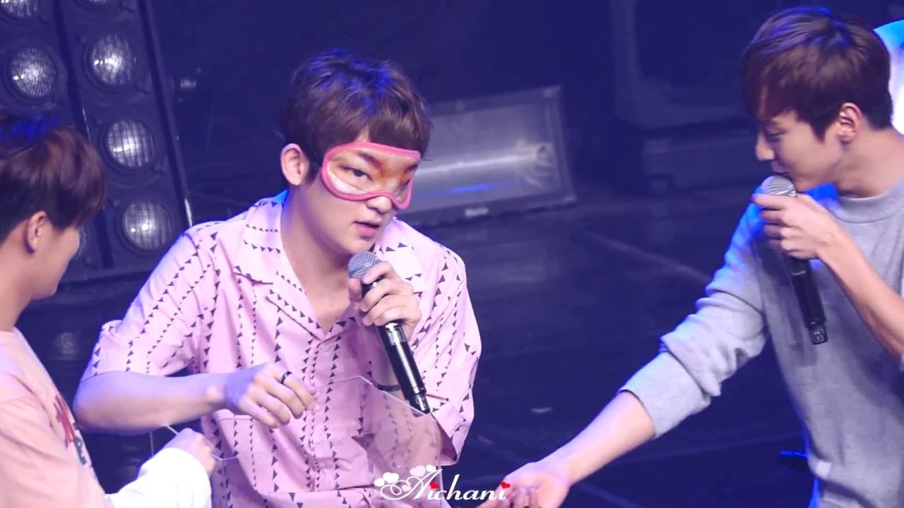 160821 틴탑5기팬미팅 천지&리키 물건 맞추기 게임1