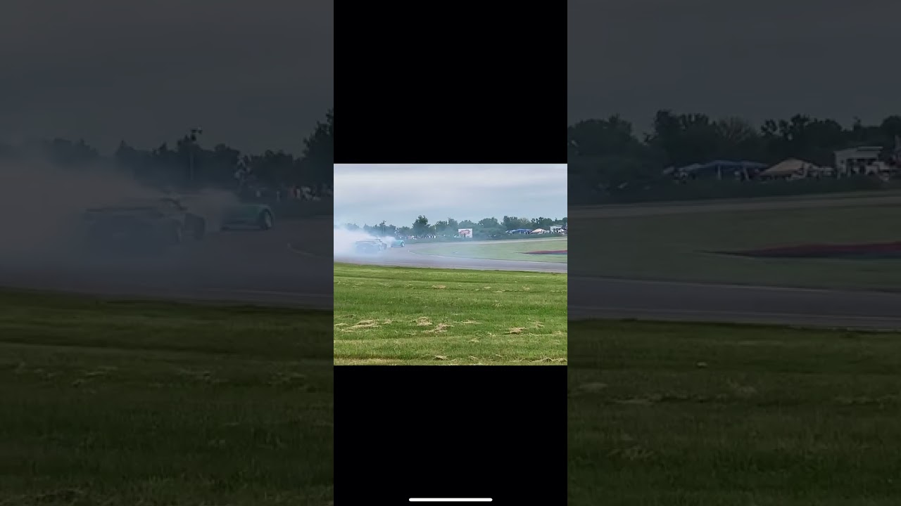 Smooth transition in tandem. 