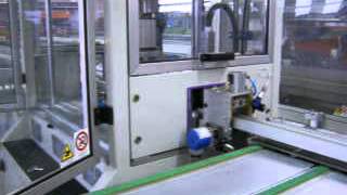 GUIDE RAILS - AUTOMATIC MACHINE FOR ALUMINIUM GUIDE RAILS FOR ROLLER SHUTTERS.avi